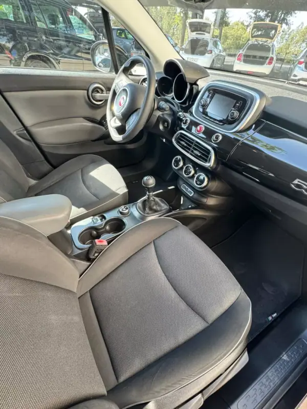 Fiat 500X 2016 - 11850 EUR, 128700 km - AUTO.MOTO.pt - 128700km - foto 9 de 11