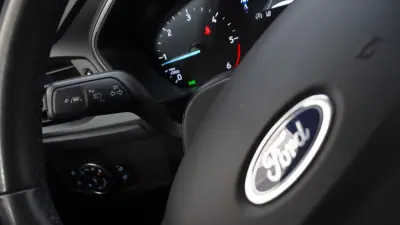 Ford Focus SW 2022 - 15850 EUR, 103000 km - AUTO.MOTO.pt - 103000km - foto 22 de 35