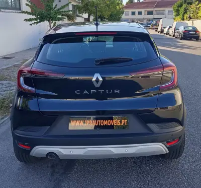 Renault Captur 2021 - 15990 EUR, 35800 km - 35800km - foto 8 de 19