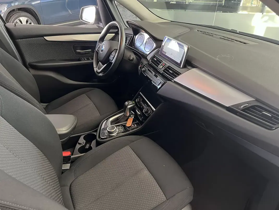 BMW 225xe Active Tourer 2021 - 21600 EUR, 67368 km - AUTO.MOTO.pt - 67368km - foto 17 de 25