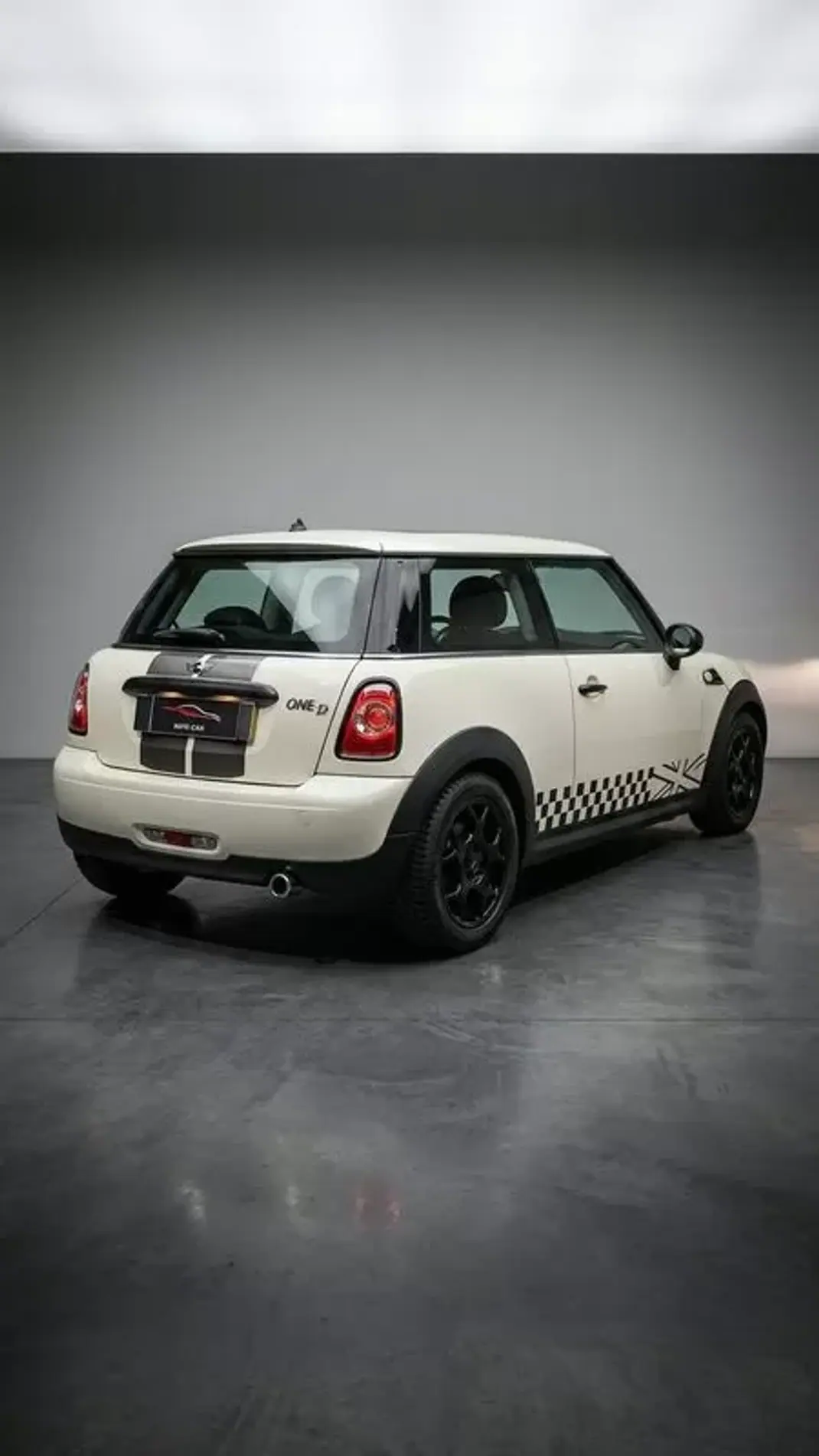 MINI 3 Portas 2011 - 10250 EUR, 190064 km - AUTO.MOTO.pt - 190064km - foto 4 de 15