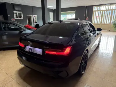 BMW 330e 2021 - 30990 EUR, 158987 km - AUTO.MOTO.pt - 158987km - foto 5 de 17