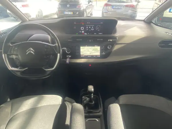 Citroën C4 Spacetourer 2019 - 12500 EUR, 142650 km - AUTO.MOTO.pt - 142650km - foto 13 de 16