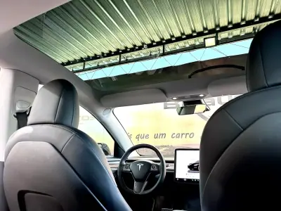 Tesla Model 3 2022 - 35900 EUR, 65444 km - AUTO.MOTO.pt - 65444km - foto 19 de 29