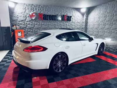 Porsche Panamera 2015 - 43990 EUR, 110565 km - AUTO.MOTO.pt - 110565km - foto 7 de 40