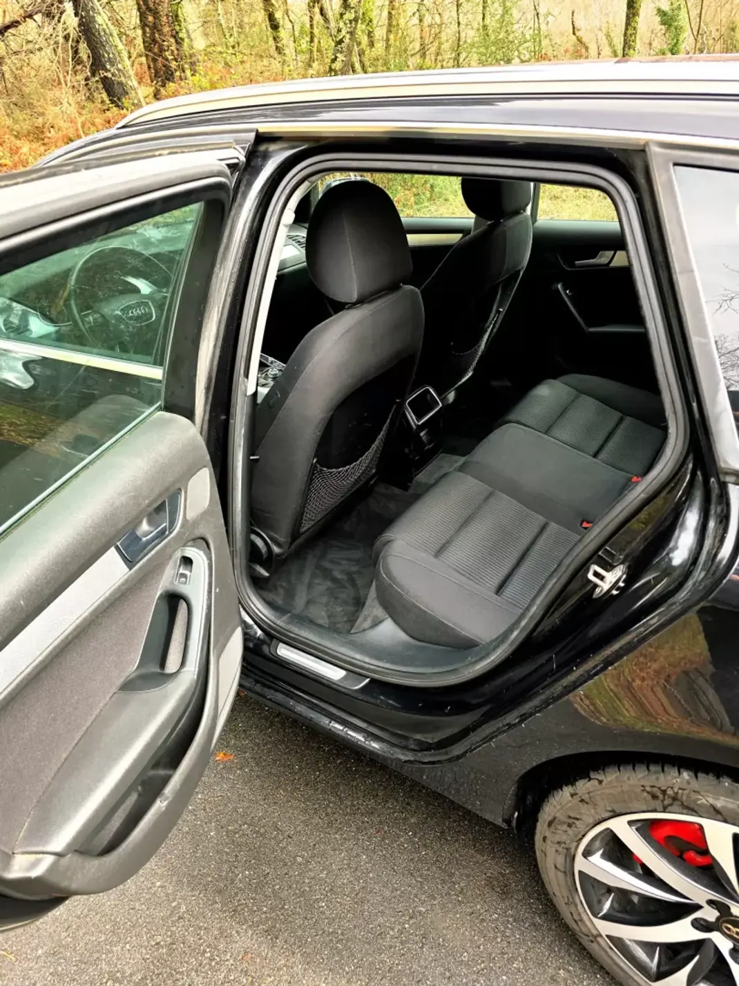Audi A4 Avant 2013 - 14990 EUR, 181080 km - AUTO.MOTO.pt - 181080km - foto 25 de 25