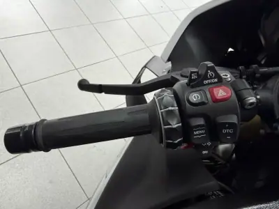 BMW S 1000 RR 2022 - 22000 EUR, 10276 km - AUTO.MOTO.pt - 10276km - foto 11 de 24