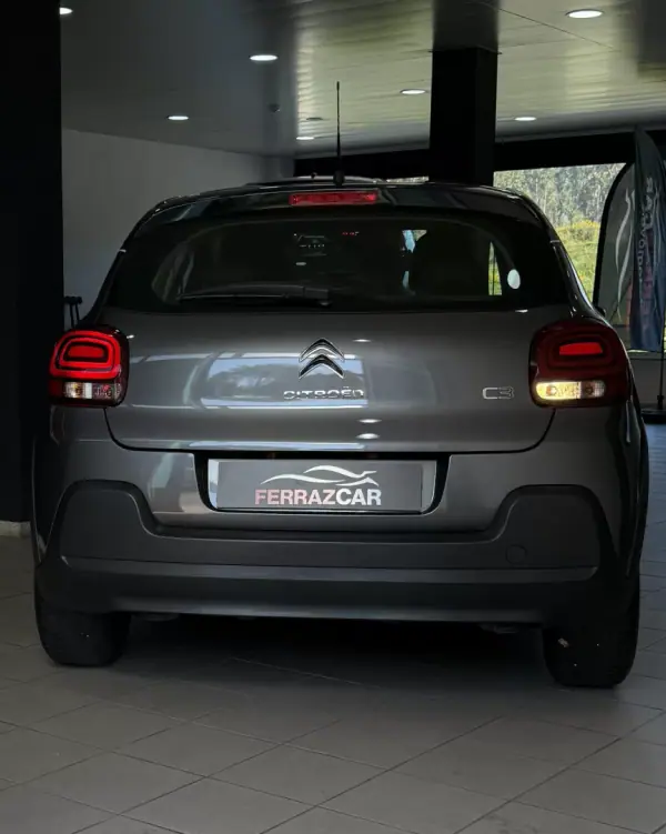 Citroën C3 2018 - 10200 EUR, 126767 km - AUTO.MOTO.pt - 126767km - foto 2 de 22