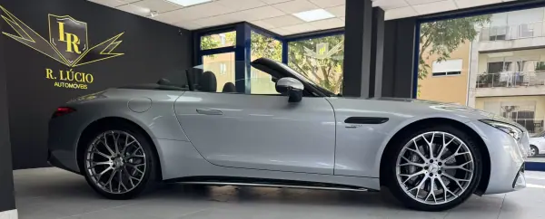 Mercedes-Benz SL 43 AMG 2024 - 125000 EUR, 12500 km - AUTO.MOTO.pt - 12500km - foto 33 de 40
