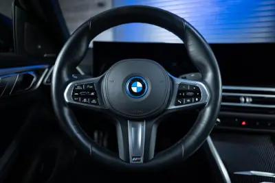 BMW i4 2023 - 43000 EUR, 33000 km - AUTO.MOTO.pt - 33000km - foto 14 de 25