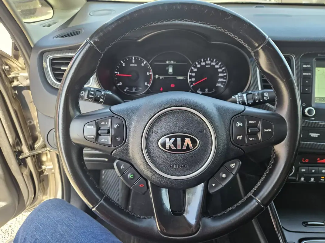 Kia Carens 2018 - 17700 EUR, 104900 km - 104900km - foto 28 de 52