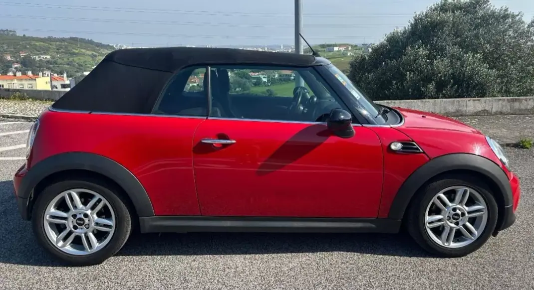 MINI Cooper 2011 - 9990 EUR, 2000 km - AUTO.MOTO.pt - 2000km - foto 8 de 14