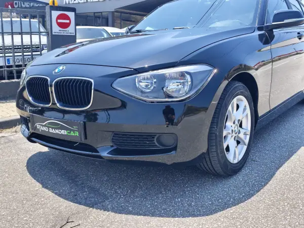 BMW 116 2011 - 11000 EUR, 231000 km - AUTO.MOTO.pt - 231000km - foto 2 de 26