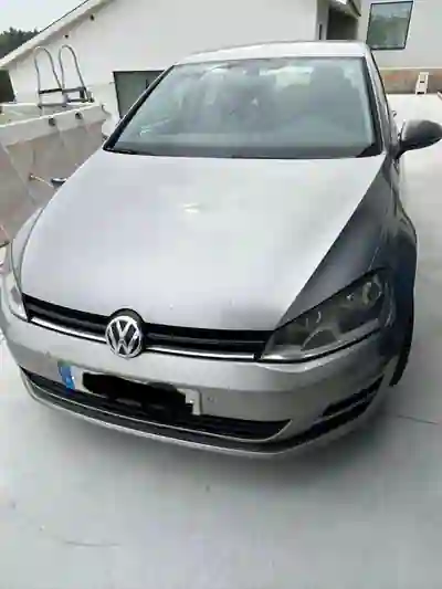 Volkswagen Golf 2016 - 9900 EUR, 265000 km - 265000km - foto 1 de 9
