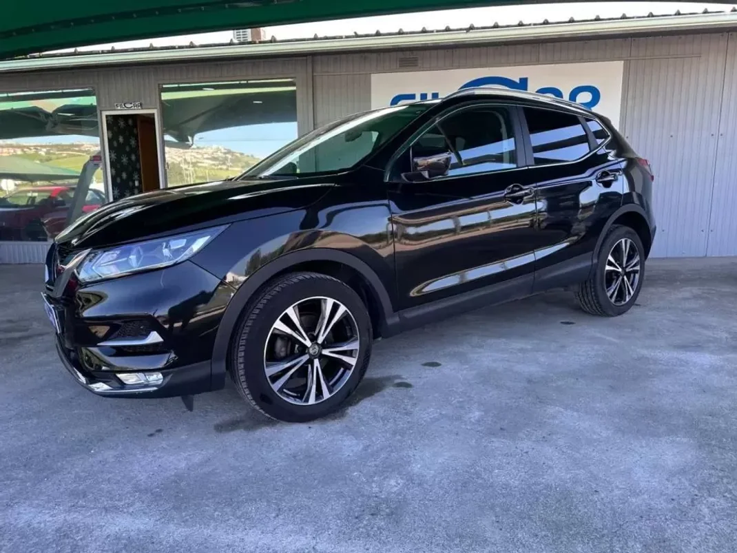 Nissan Qashqai 2018 - 19500 EUR, 84967 km - AUTO.MOTO.pt - 84967km - foto 3 de 18