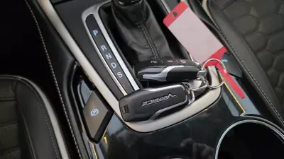 Ford S-Max 2017 - 22500 EUR, 160120 km - AUTO.MOTO.pt - 160120km - foto 52 de 67