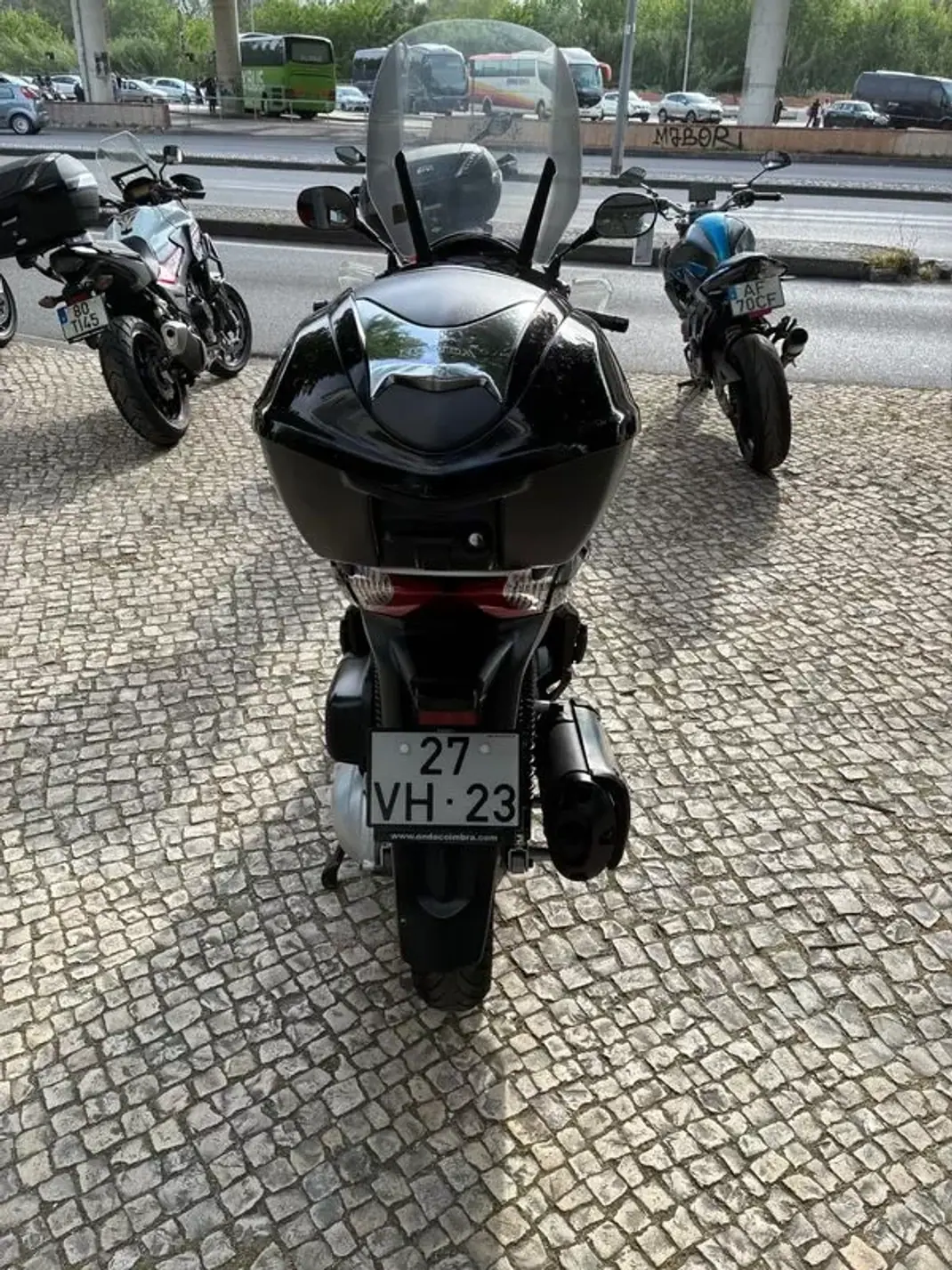 Honda SH 150i 2018 - 2950 EUR, 52726 km - AUTO.MOTO.pt - 52726km - foto 2 de 16