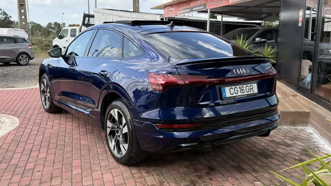 Audi e-tron Sportback 2022 - 32990 EUR, 82000 km - AUTO.MOTO.pt - 82000km - foto 19 de 43
