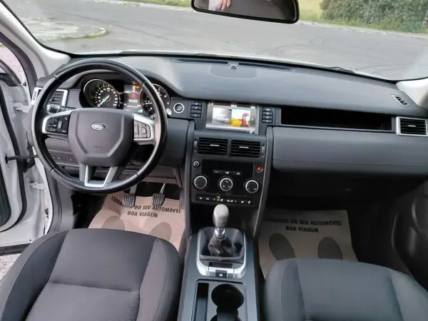 Land Rover Discovery Sport 2017 - 17490 EUR, 112912 km - AUTO.MOTO.pt - 112912km - foto 15 de 26