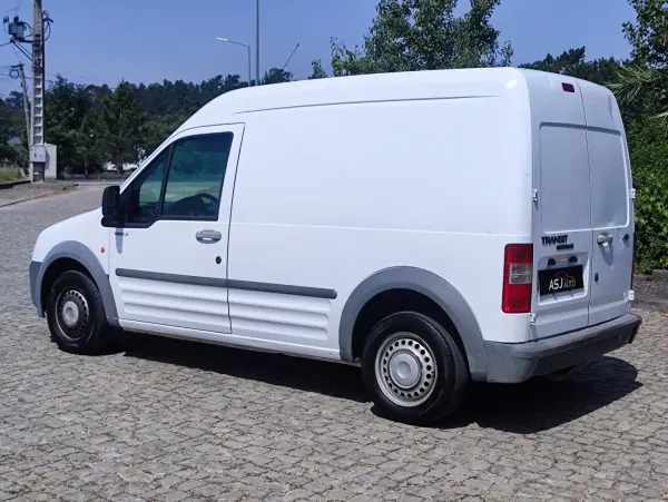 Ford Transit 2008 - 4500 EUR, 265444 km - AUTO.MOTO.pt - 265444km - foto 10 de 18