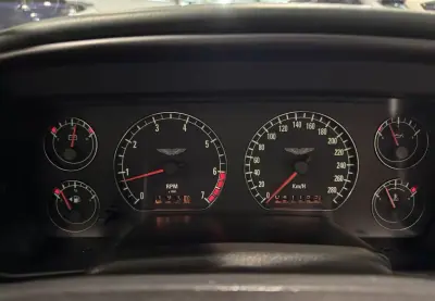 Aston Martin DB7 Vantage Coupé 1997 - 57500 EUR, 41000 km - 41000km - foto 31 de 60