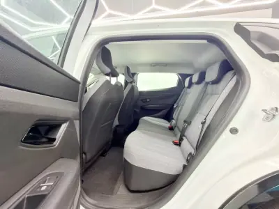 Renault Mégane E-Tech 2022 - 22250 EUR, 23000 km - AUTO.MOTO.pt - 23000km - foto 9 de 20