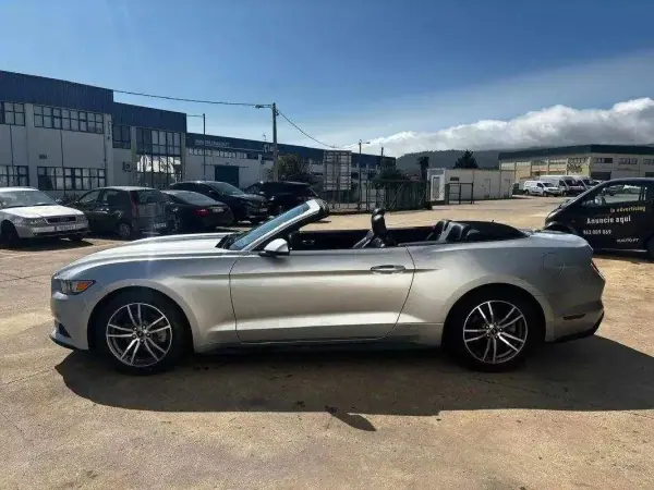 Ford Mustang 2016 - 42490 EUR, 94773 km - AUTO.MOTO.pt - 94773km - foto 3 de 20