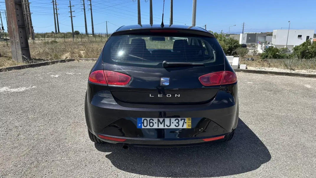 SEAT Leon 2011 - 6950 EUR, 151000 km - 151000km - foto 7 de 19