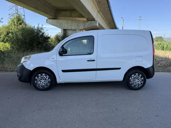 Renault Kangoo 2020 - 10560 EUR, 163000 km - AUTO.MOTO.pt - 163000km - foto 4 de 21
