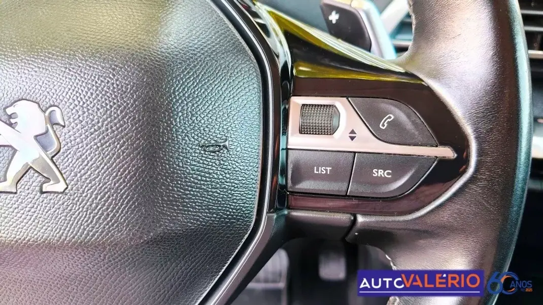 Peugeot 3008 2019 - 20950 EUR, 75140 km - 75140km - foto 17 de 39