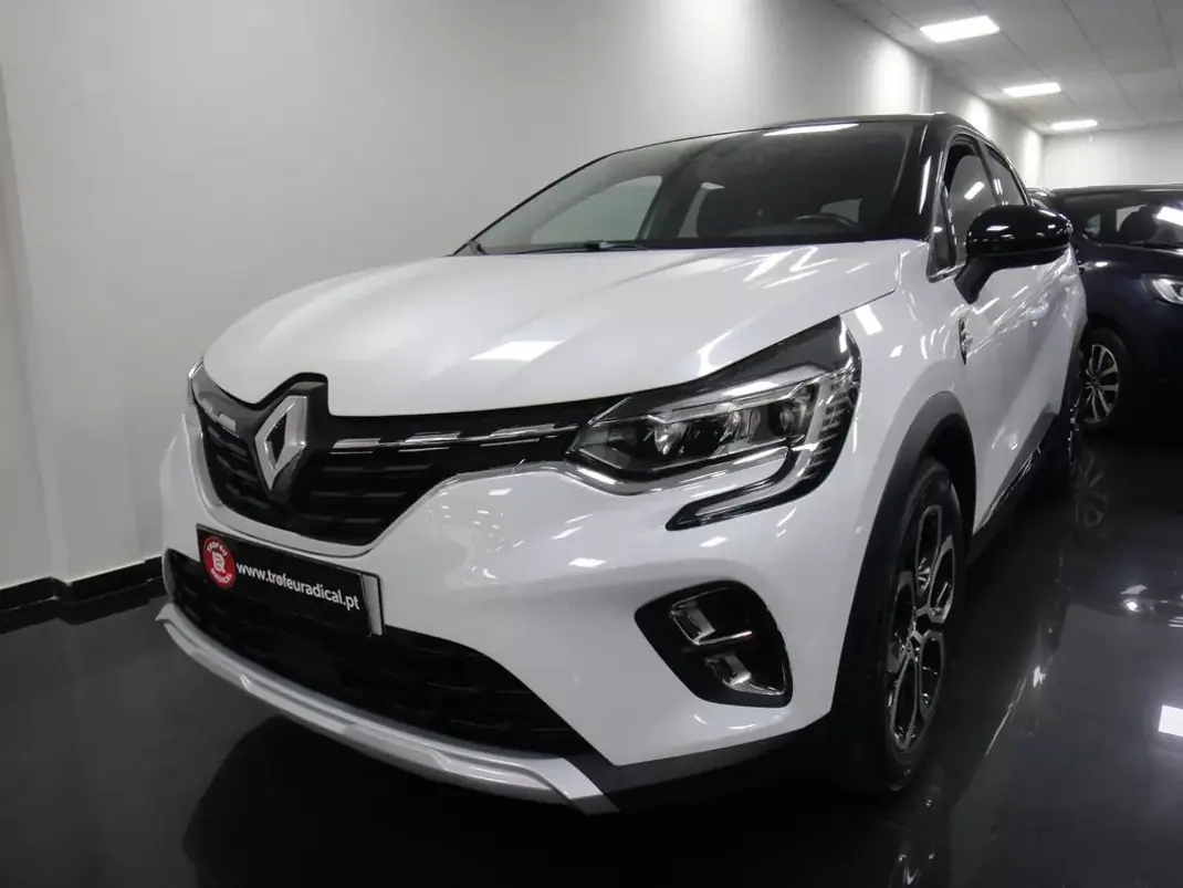 Renault Captur 2020 - 16500 EUR, 76000 km - AUTO.MOTO.pt - 76000km - foto 4 de 23
