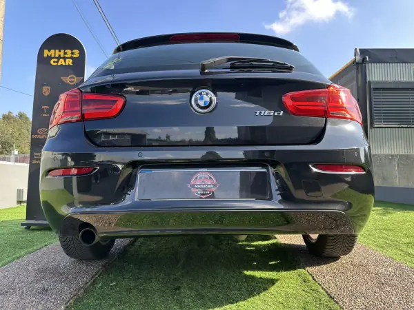 BMW 116 2016 - 12900 EUR, 220000 km - AUTO.MOTO.pt - 220000km - foto 16 de 53