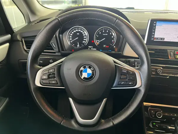 BMW 225xe Active Tourer 2021 - 19800 EUR, 67368 km - AUTO.MOTO.pt - 67368km - foto 8 de 25