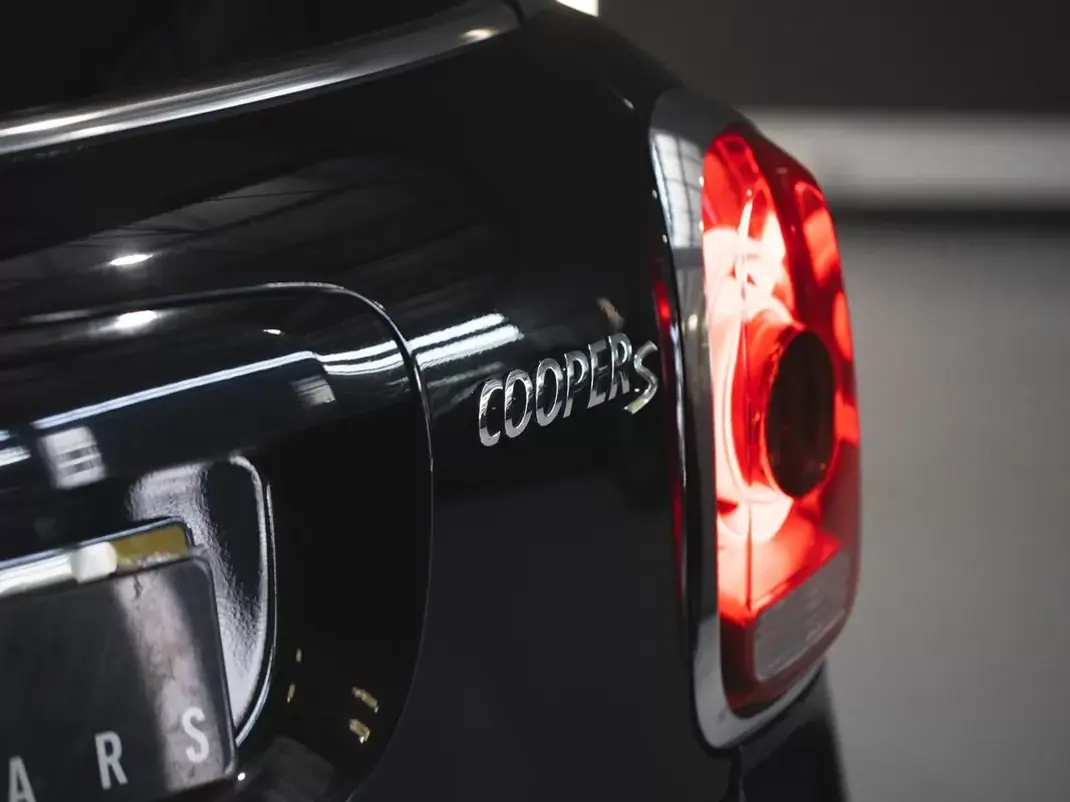 MINI Countryman 2020 - 22990 EUR, 120940 km - AUTO.MOTO.pt - 120940km - foto 14 de 25