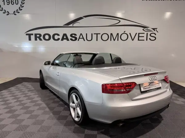 Audi A5 Cabrio 2009 - 15900 EUR, 186000 km - AUTO.MOTO.pt - 186000km - foto 8 de 45