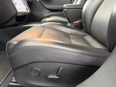 Tesla Model S 2017 - 19990 EUR, 237000 km - AUTO.MOTO.pt - 237000km - foto 30 de 37