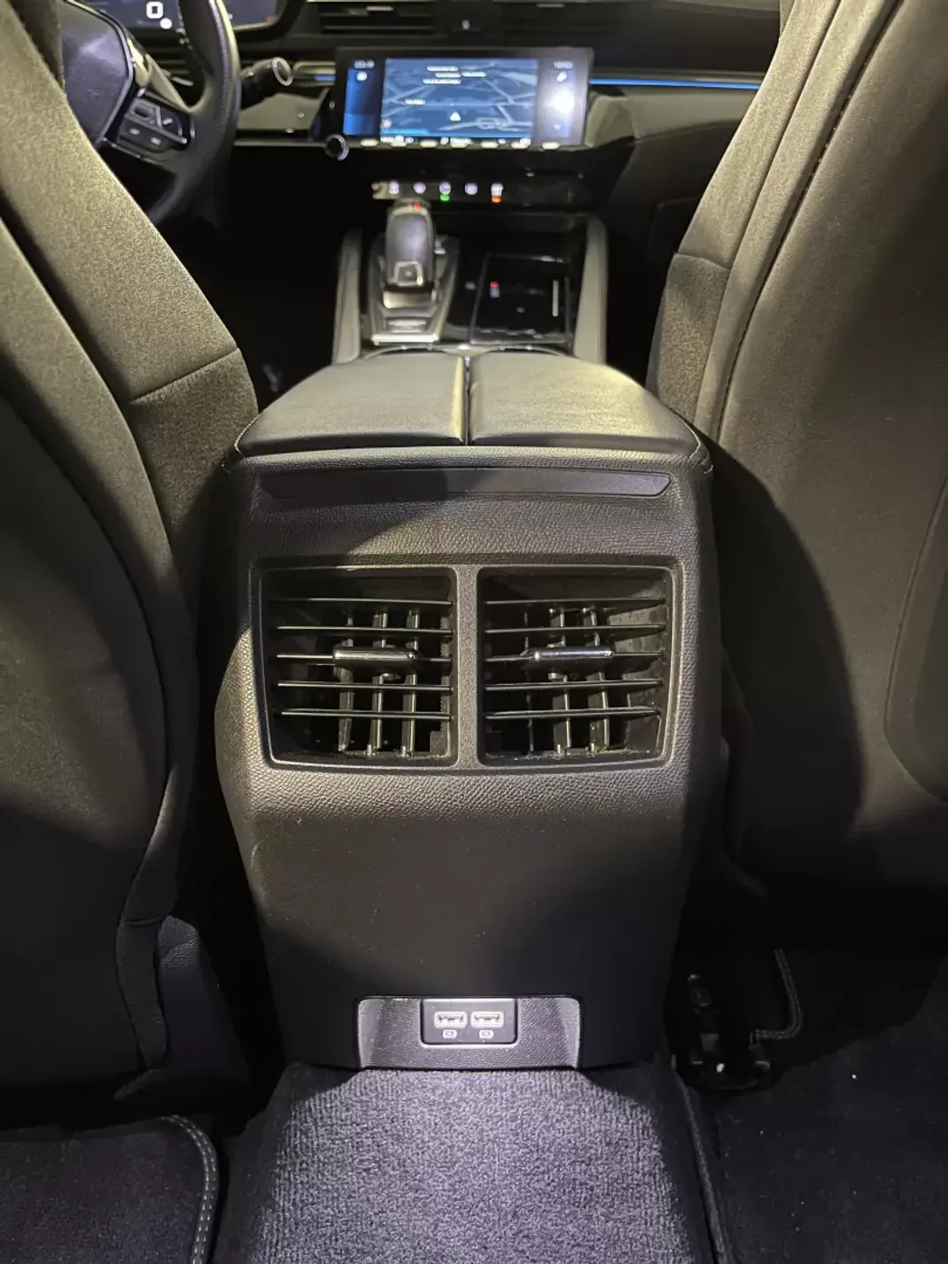 Peugeot 508 SW 2023 - 22900 EUR, 69000 km - 69000km - foto 22 de 36