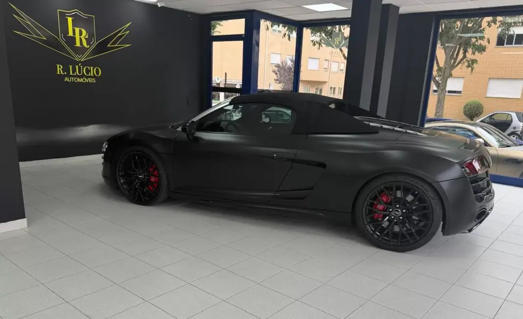 Audi R8 Spyder 2012 - 125000 EUR, 89245 km - 89245km - foto 23 de 44