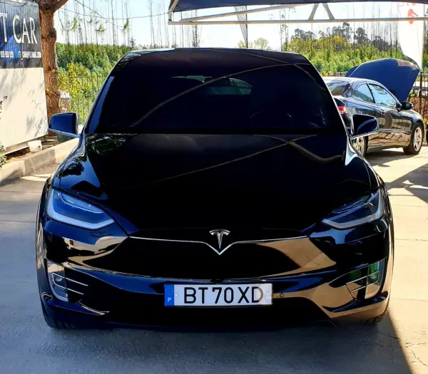 Tesla Model X 2019 - 59990 EUR, 179000 km - AUTO.MOTO.pt - 179000km - foto 2 de 61