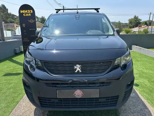 Peugeot Partner 1.5HDI 3lugares 2019 - 12900 EUR, 117000 km - AUTO.MOTO.pt - 117000km - foto 12 de 52