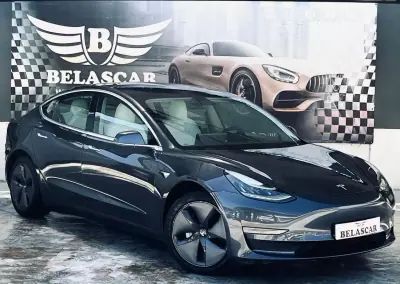 Tesla Model 3 2020 - 23900 EUR, 133000 km - AUTO.MOTO.pt - 133000km - foto 16 de 17