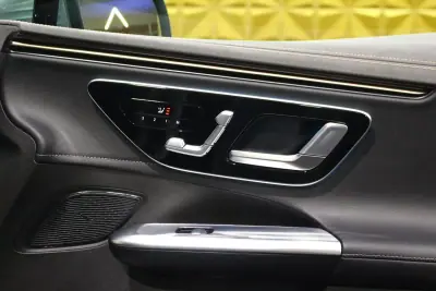 Mercedes-Benz EQE 2025 - 58900 EUR, 25000 km - AUTO.MOTO.pt - 25000km - foto 26 de 42