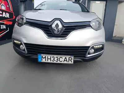 Renault Captur 2016 - 12490 EUR, 138211 km - AUTO.MOTO.pt - 138211km - foto 2 de 30