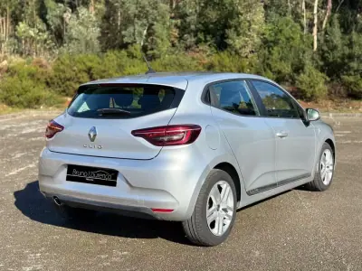 Renault Clio 2020 - 12900 EUR, 139162 km - AUTO.MOTO.pt - 139162km - foto 18 de 19