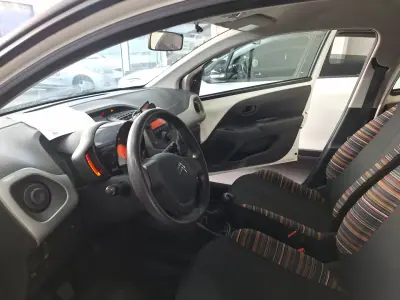 Citroën C1 2014 - 7490 EUR, 119190 km - AUTO.MOTO.pt - 119190km - foto 2 de 10