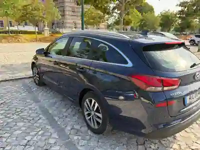 Hyundai i30 CW 2020 - 10900 EUR, 159000 km - AUTO.MOTO.pt - 159000km - foto 3 de 13