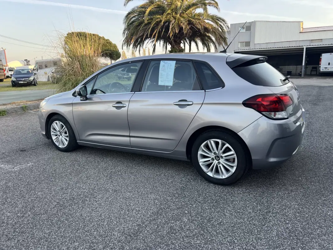 Citroën C4 2016 - 12250 EUR, 155210 km - AUTO.MOTO.pt - 155210km - foto 3 de 18