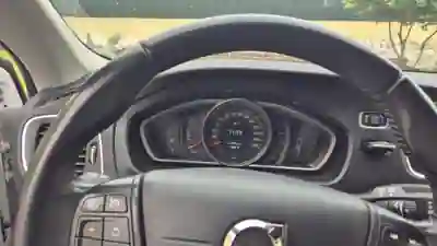 Volvo V40 2016 - 9000 EUR, 195000 km - 195000km - foto 4 de 5