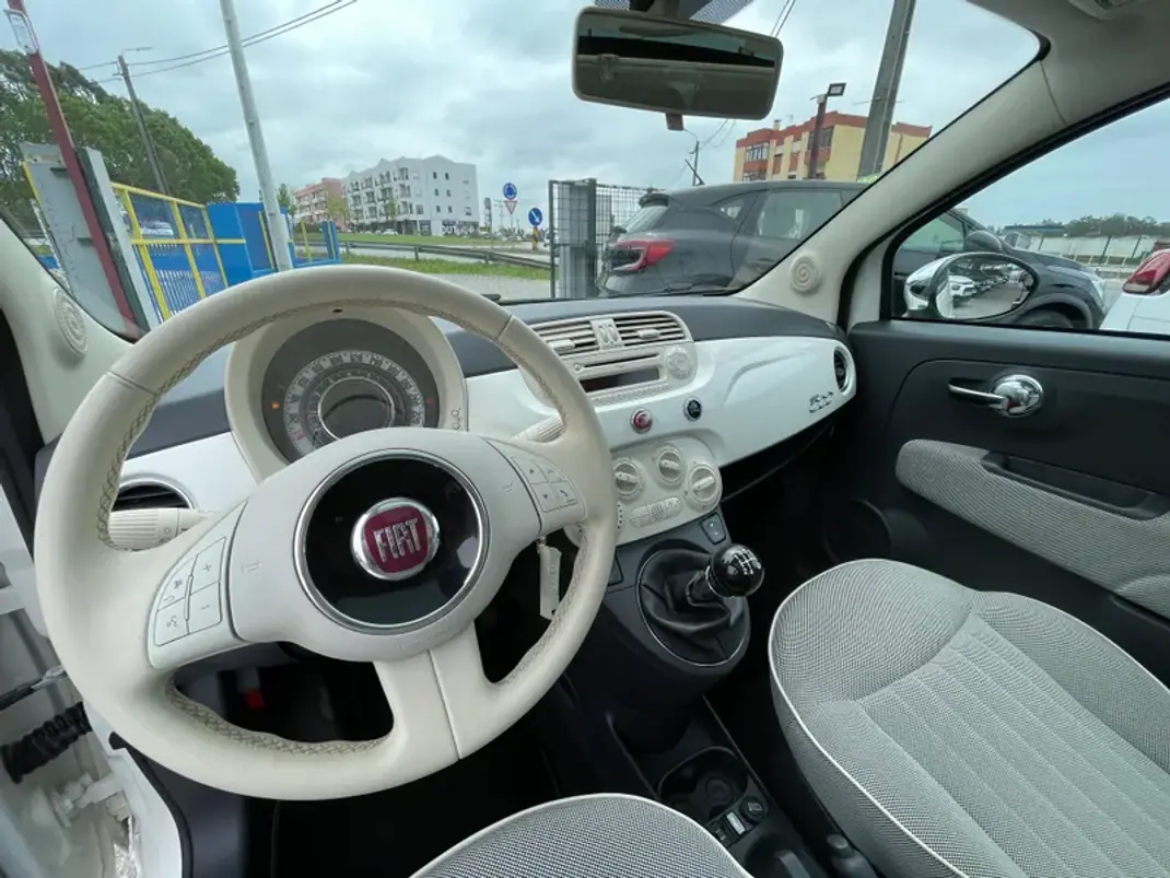 Fiat 500 2014 - 9950 EUR, 64606 km - AUTO.MOTO.pt - 64606km - foto 12 de 20