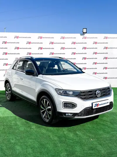 Volkswagen T-Roc 2018 — foto 4 de 23